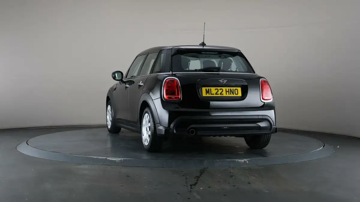 2022-mini-cooper-15-one-classic-5d-big-47