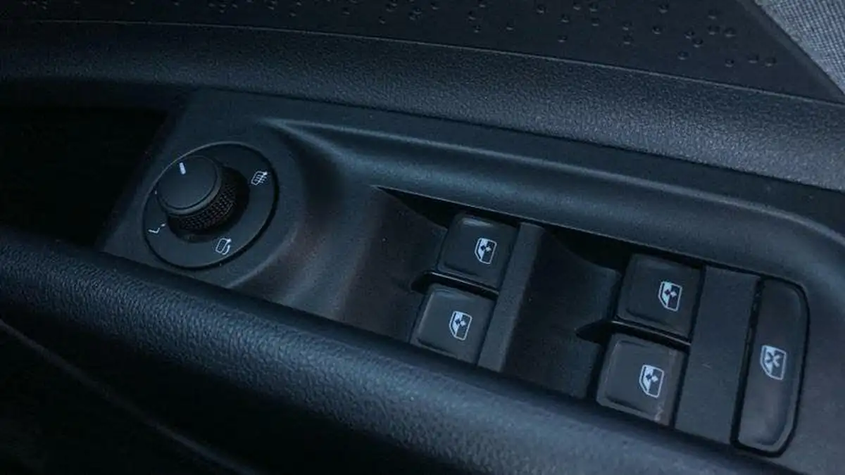 2021-skoda-enyaq-e-60-loft-62-kwh-big-21