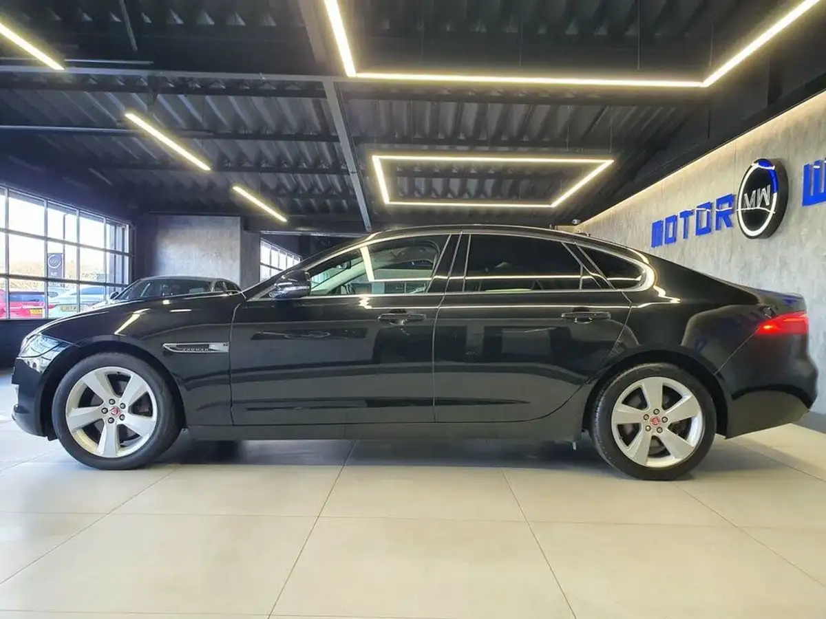2016-jaguar-xf-20td-portfolio-180ps-auto-big-1