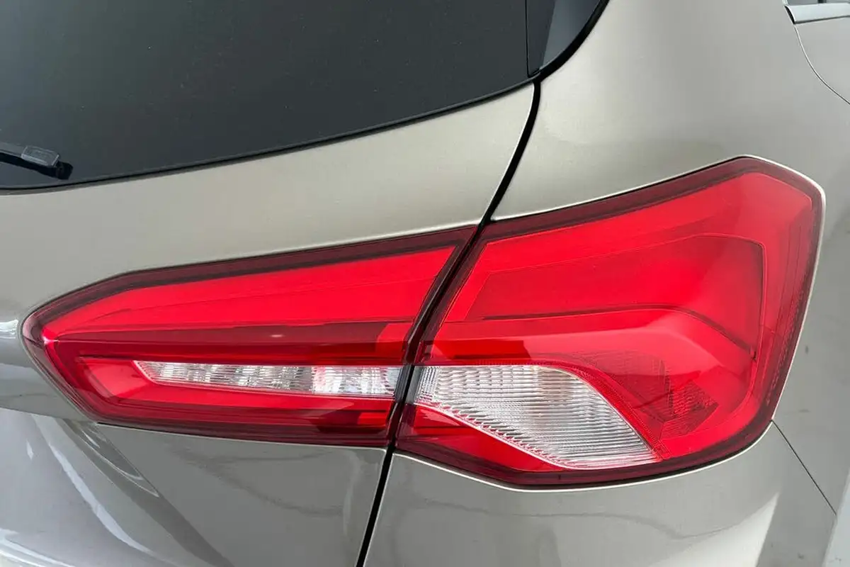 2019-ford-focus-20-vignale-hatchback-auto-big-19