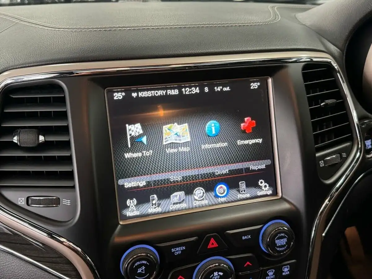 2015-jeep-grand-cherokee-30crd-overland-big-57