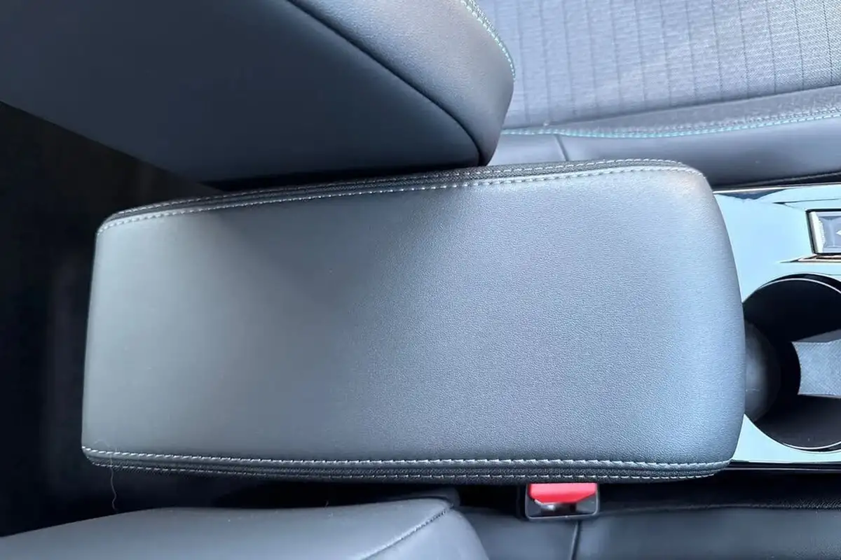 2021-peugeot-2008-suv-e-allure-big-59