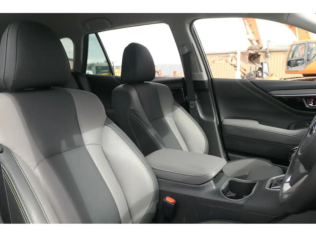 2022-subaru-outback-25i-field-big-13