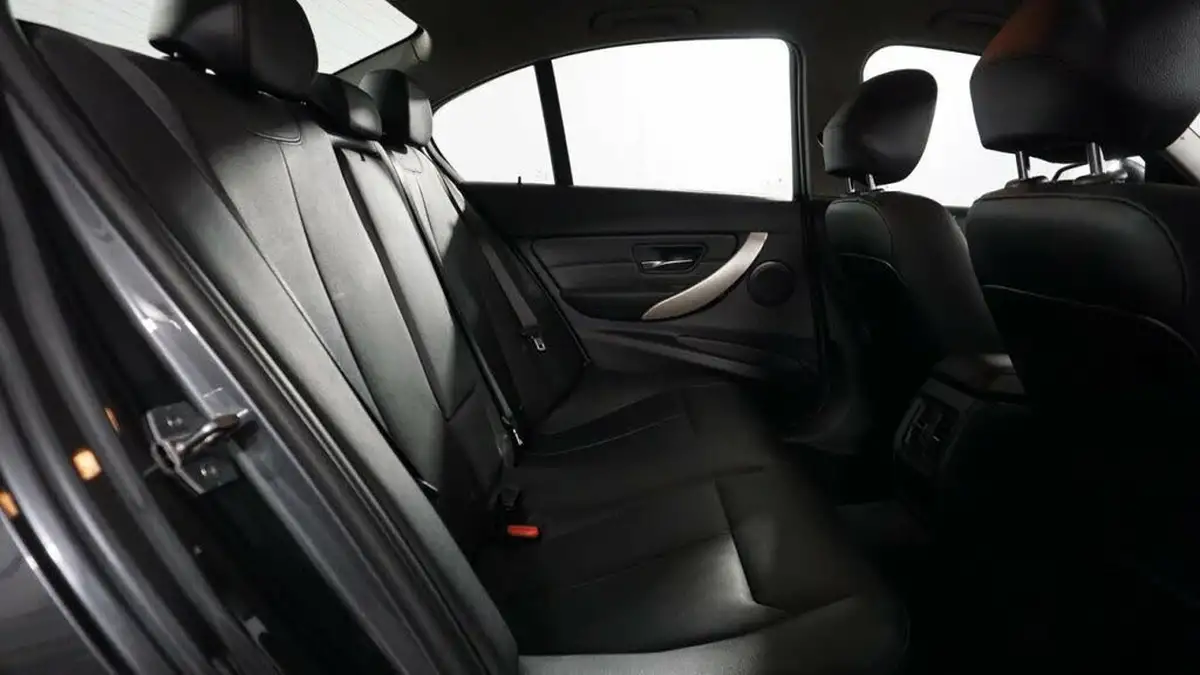 2014-bmw-3-series-20td-320d-se-184bhp-ss-saloon-4d-auto-big-20