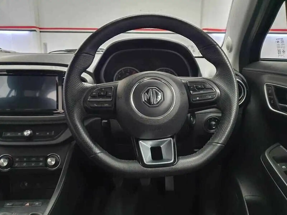 2023-mg-mg3-15-vti-tech-exclusive-nav-big-9