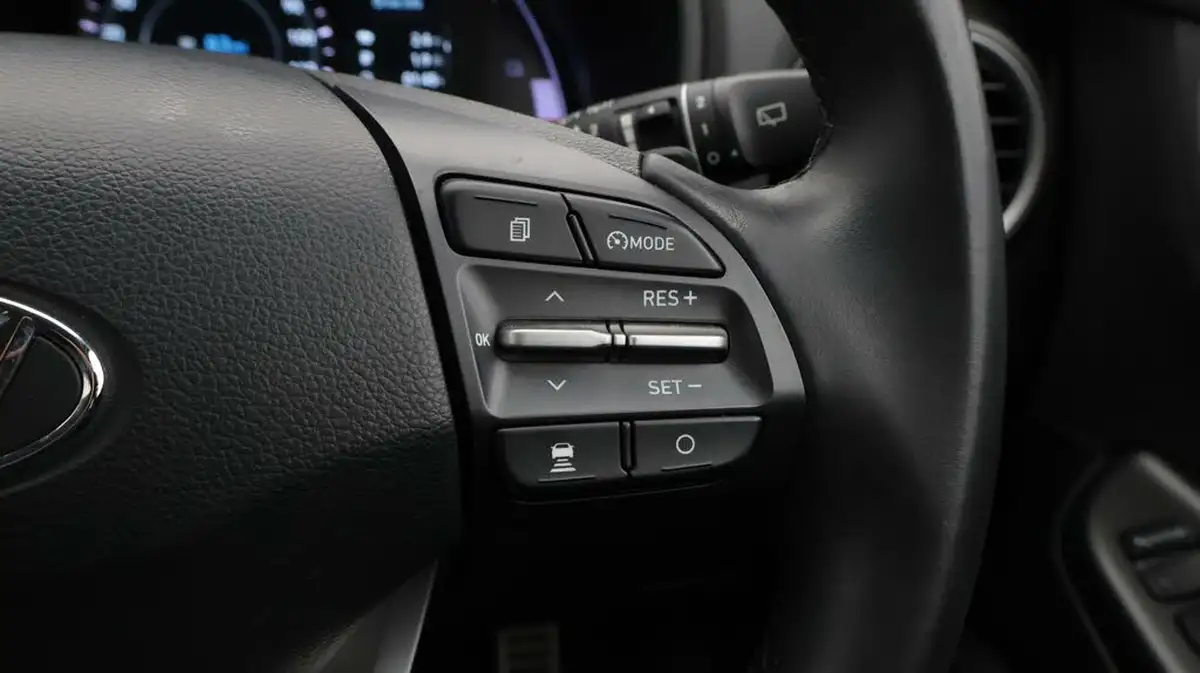 2021-hyundai-kona-e-premium-204ps-big-25