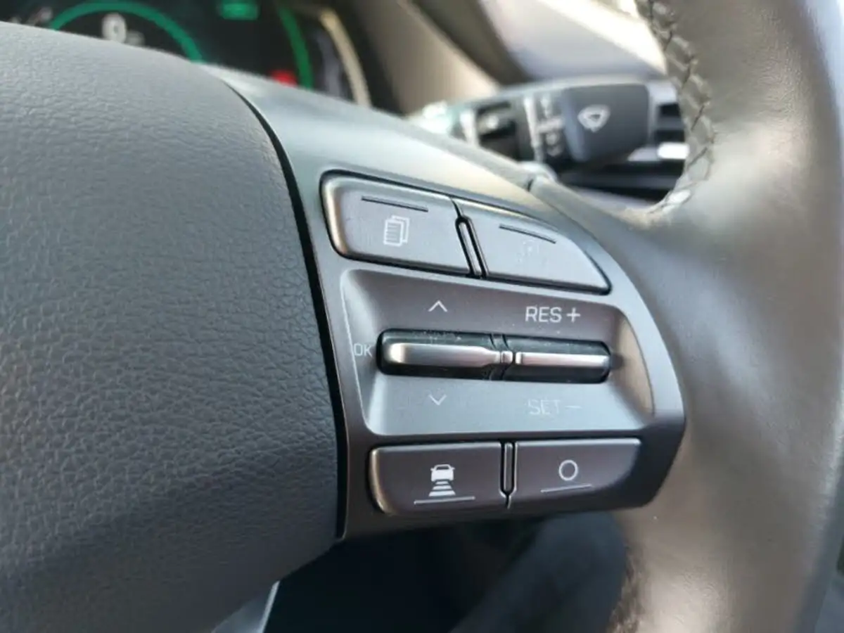 2022-hyundai-ioniq-16-gdi-premium-se-hybrid-big-14