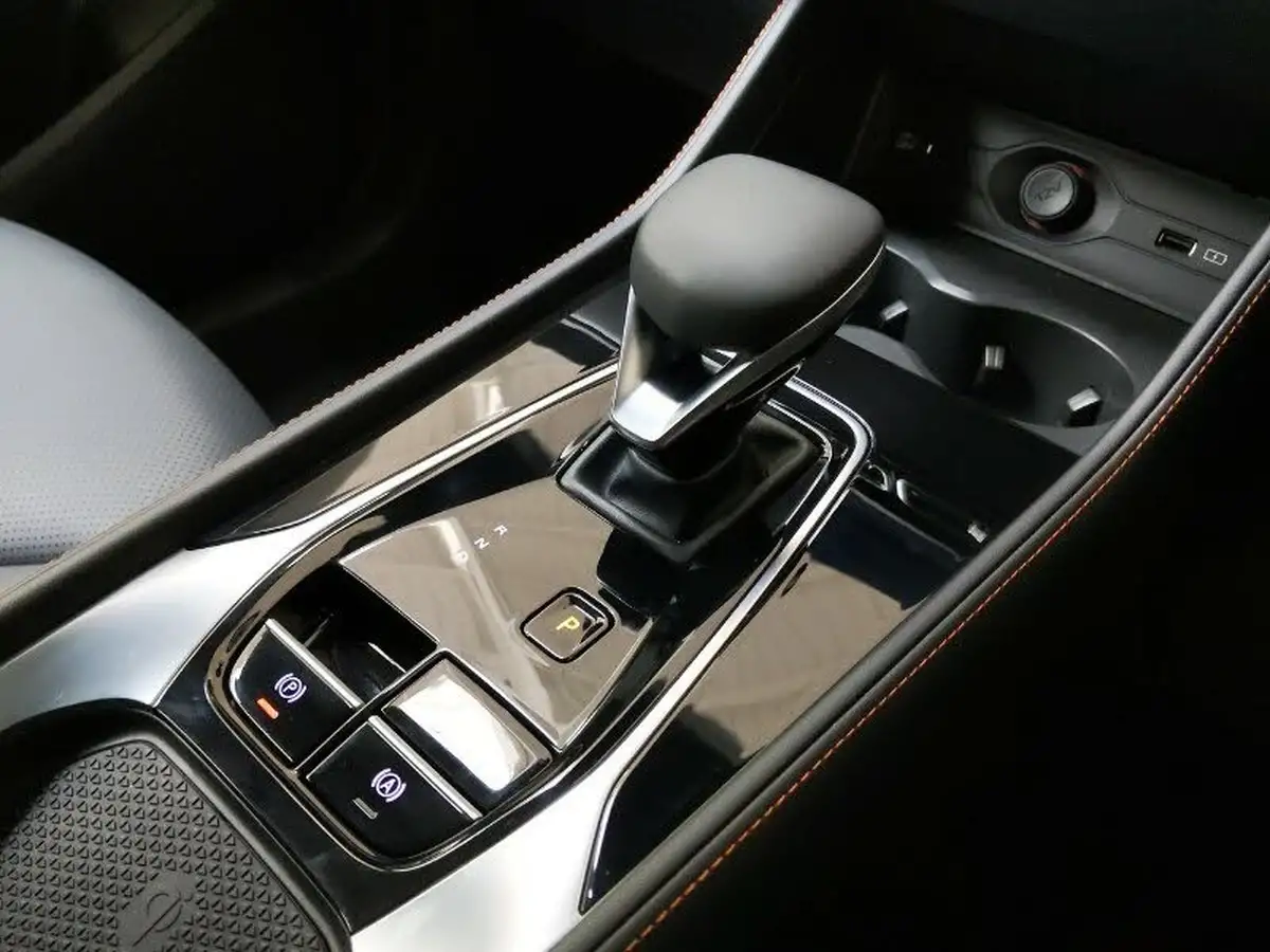 2024-mg-hs-15t-gdi-trophy-273ps-plug-in-hybrid-1496cc-auto-big-11