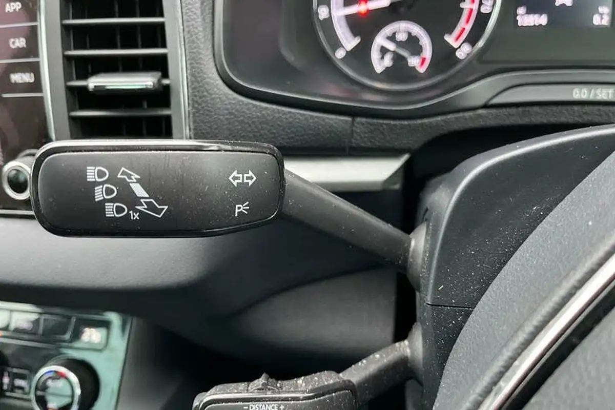 2021-skoda-karoq-15-tsi-se-technology-dsg-big-13