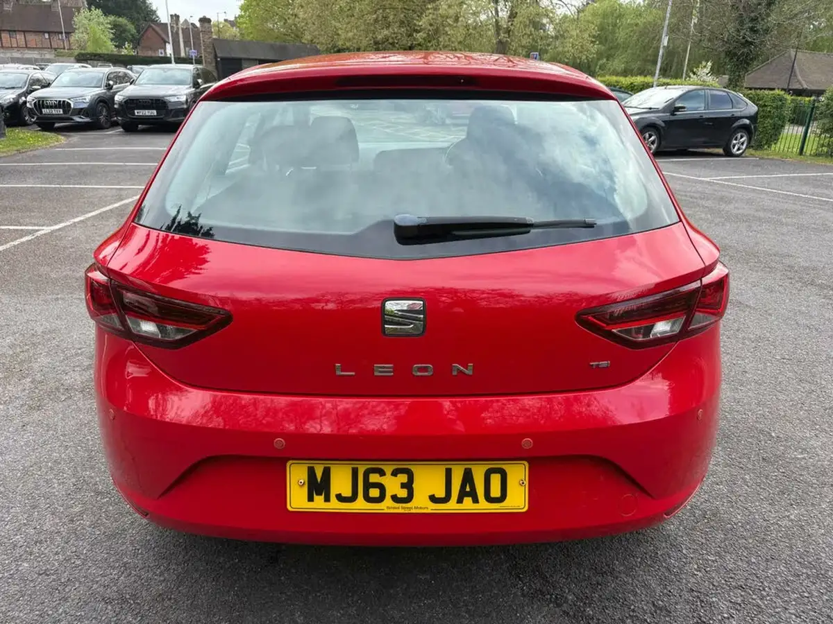 2013-seat-leon-12-se-tech-pack-ss-hatchback-5d-big-4