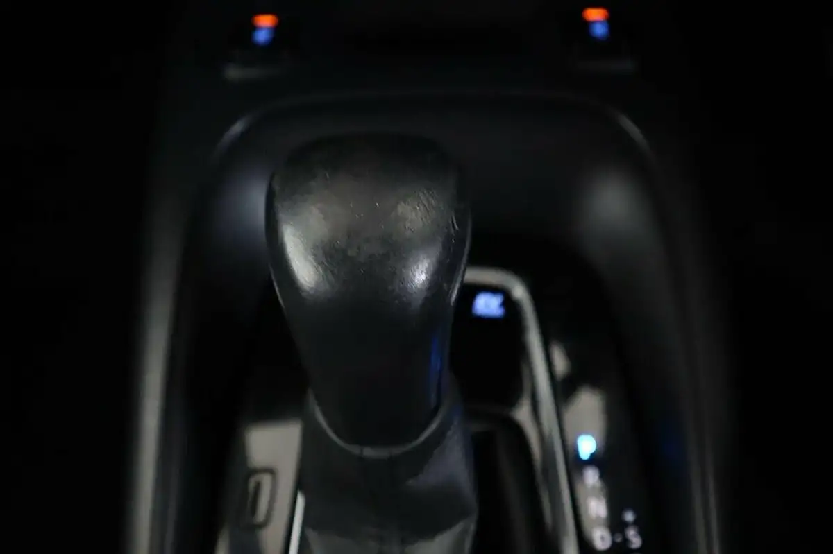 2021-toyota-corolla-20-vvt-i-icon-tech-touring-sports-big-45