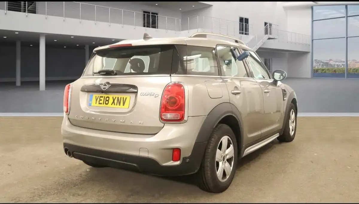 2018-mini-countryman-20td-cooper-d-jcw-chilinav-plusss-all4-auto-big-3