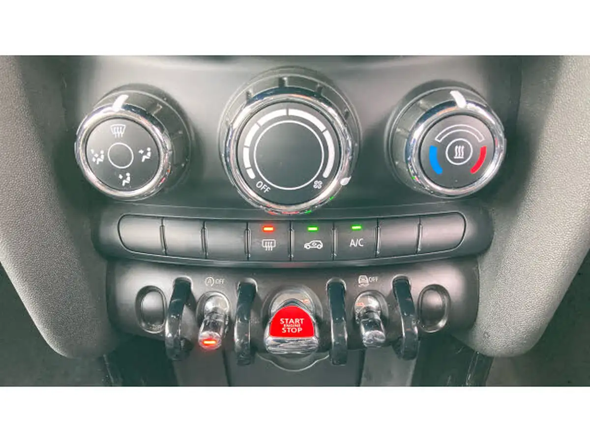 2021-mini-cooper-15-one-classic-5d-big-23