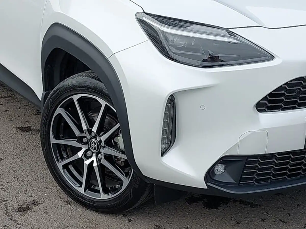 2023-toyota-yaris-cross-15-vvt-i-gr-sport-big-8