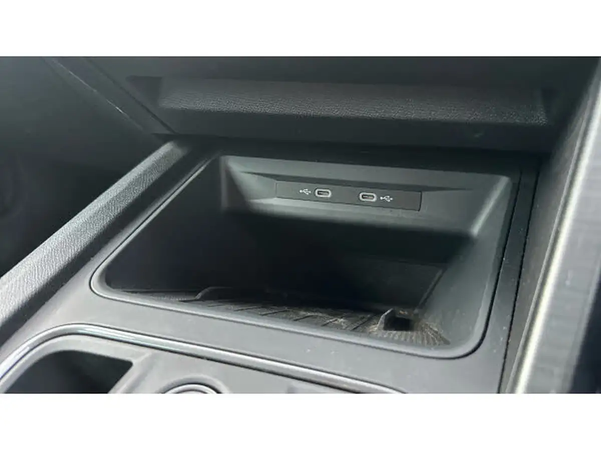 2024-cupra-formentor-14-e-hybrid-v2-big-38