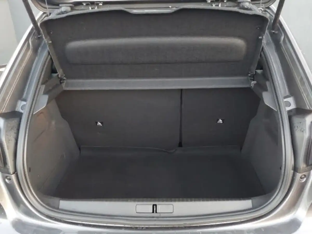 2021-peugeot-208-12-puretech-active-premium-100bhp-eat8-big-7