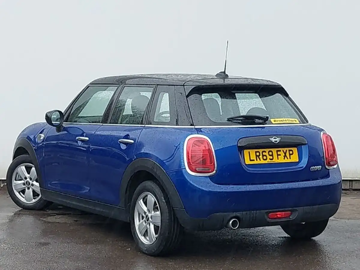 2019-mini-cooper-15-cooper-classic-hatchback-5d-big-1