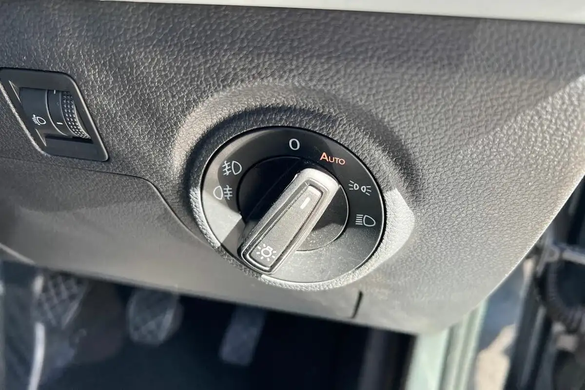 2022-seat-ibiza-10-tsi-se-technology-big-21
