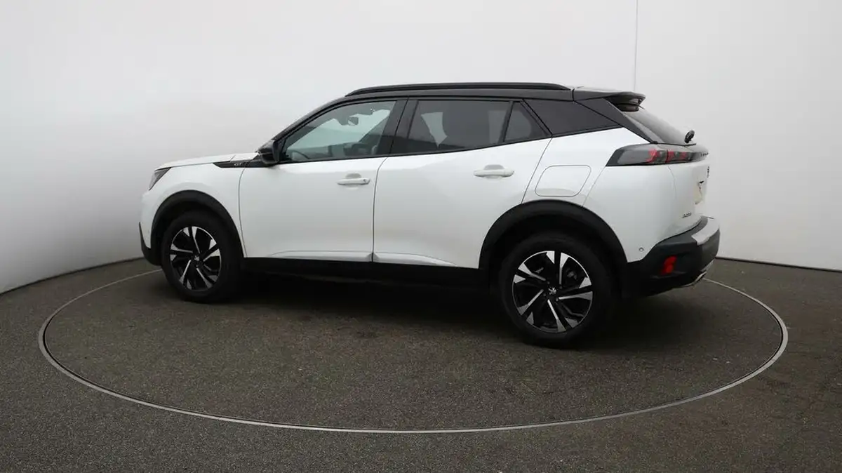 2022-peugeot-2008-suv-12-puretech-gt-big-42