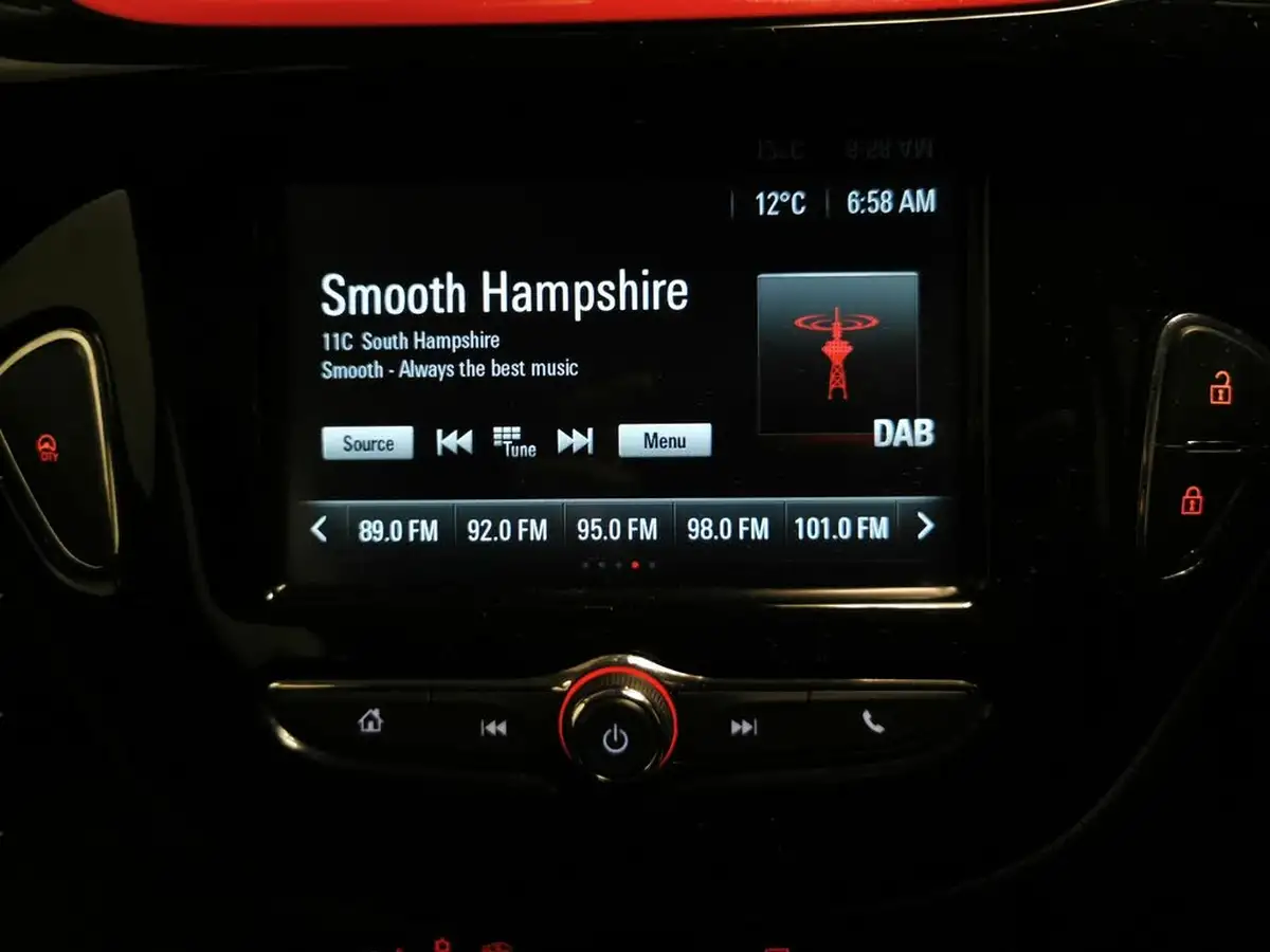 2018-vauxhall-corsa-14i-sri-vx-line-90ps-ecotec-5d-big-4