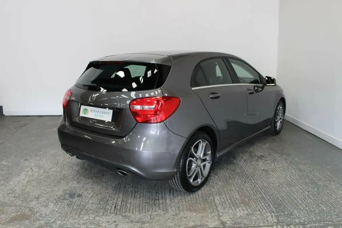 2015-mercedes-benz-a-class-15-cdi-a180-sport-109ps-7g-dct-big-5