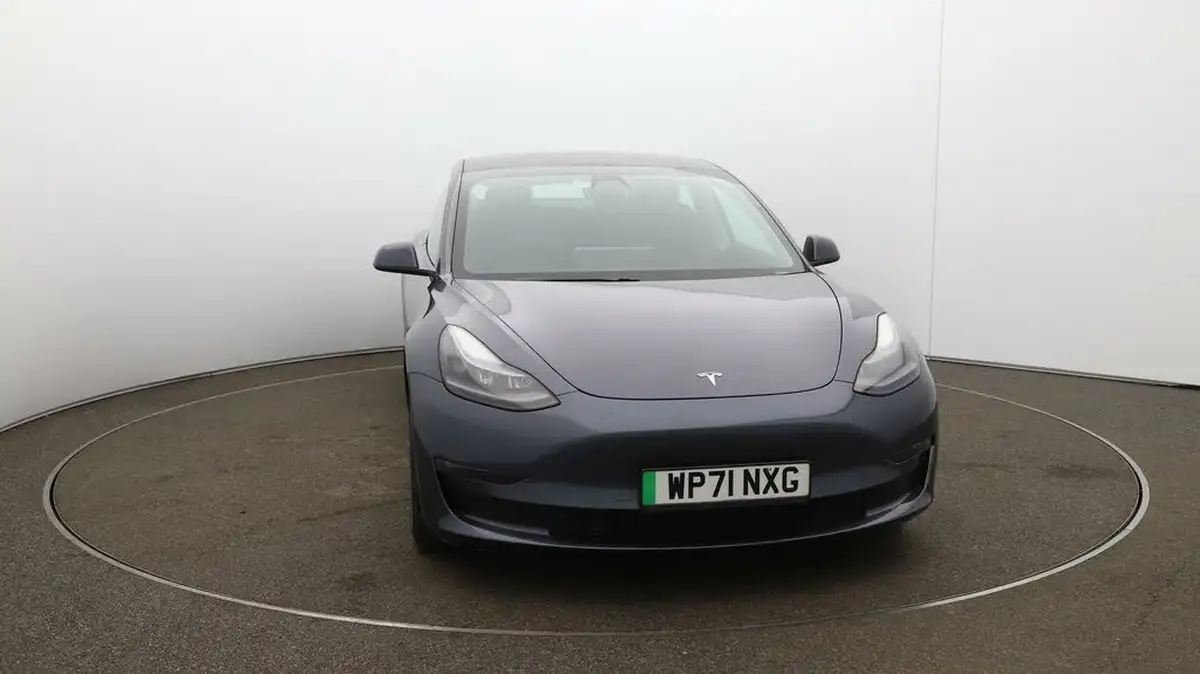 2021-tesla-model-3-e-long-range-awd-big-33