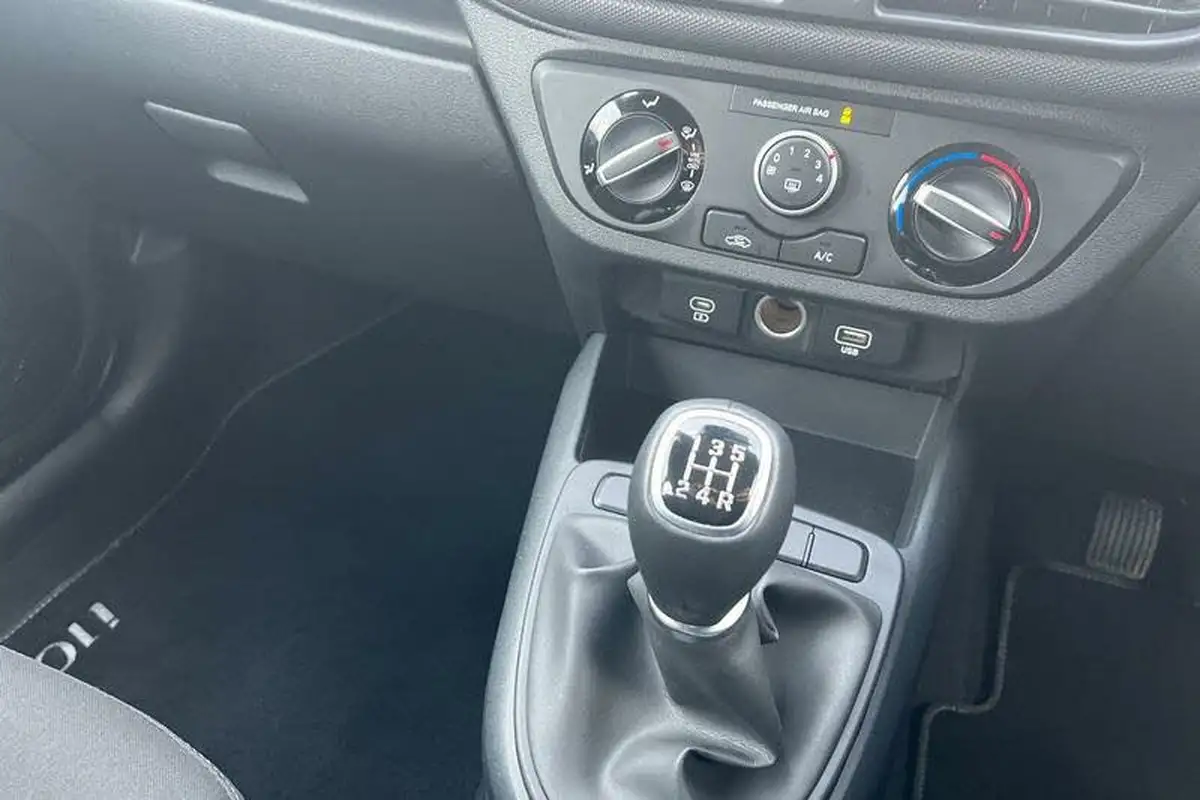 2024-hyundai-i10-10-advance-63ps-big-13