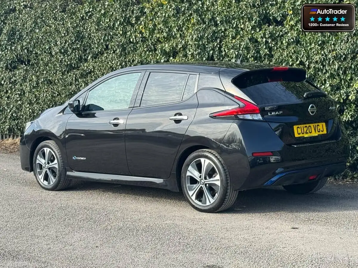2020-nissan-leaf-e-tekna-big-6