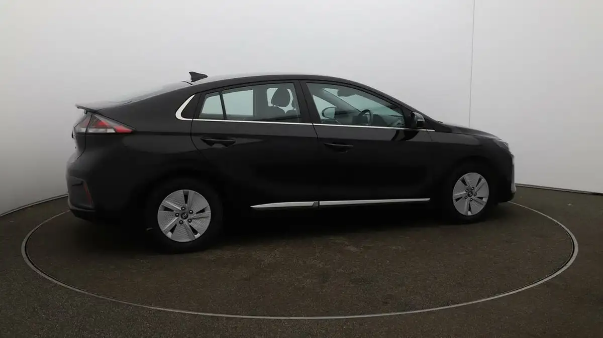 2021-hyundai-ioniq-16-gdi-premium-hybrid-big-43