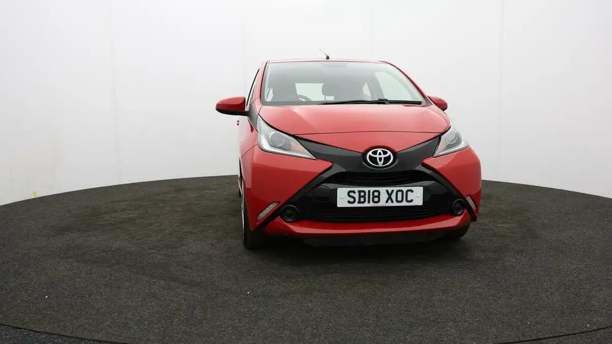 2018-toyota-aygo-10-vvt-i-x-play-71bhp-3d-big-43