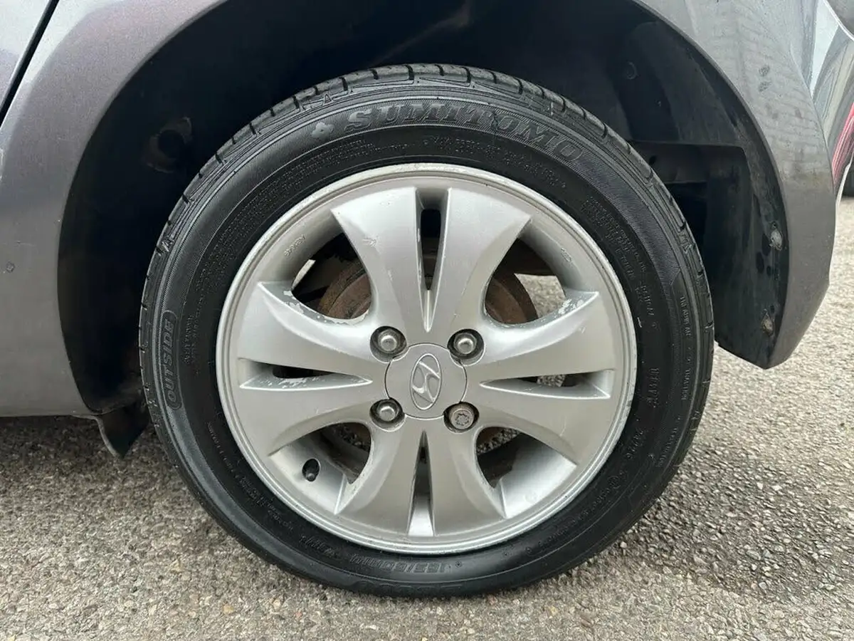 2013-hyundai-i10-12-style-big-20