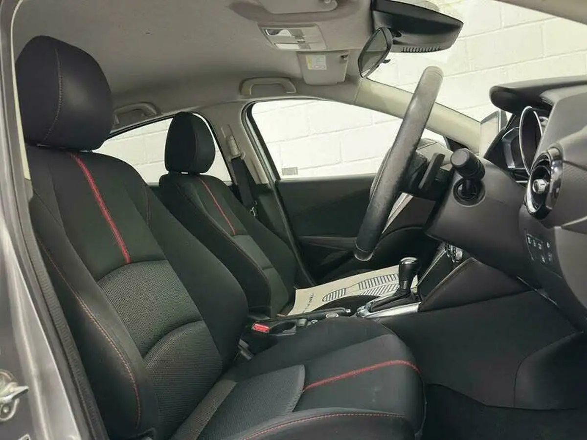 2015-mazda-mazda2-15-sport-nav-90ps-auto-big-46
