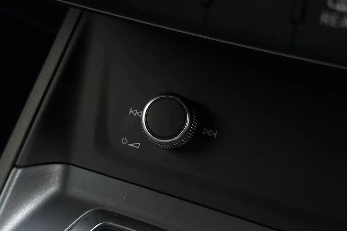2025-audi-q3-15-35-tfsi-black-edition-station-wagon-s-tronic-big-56