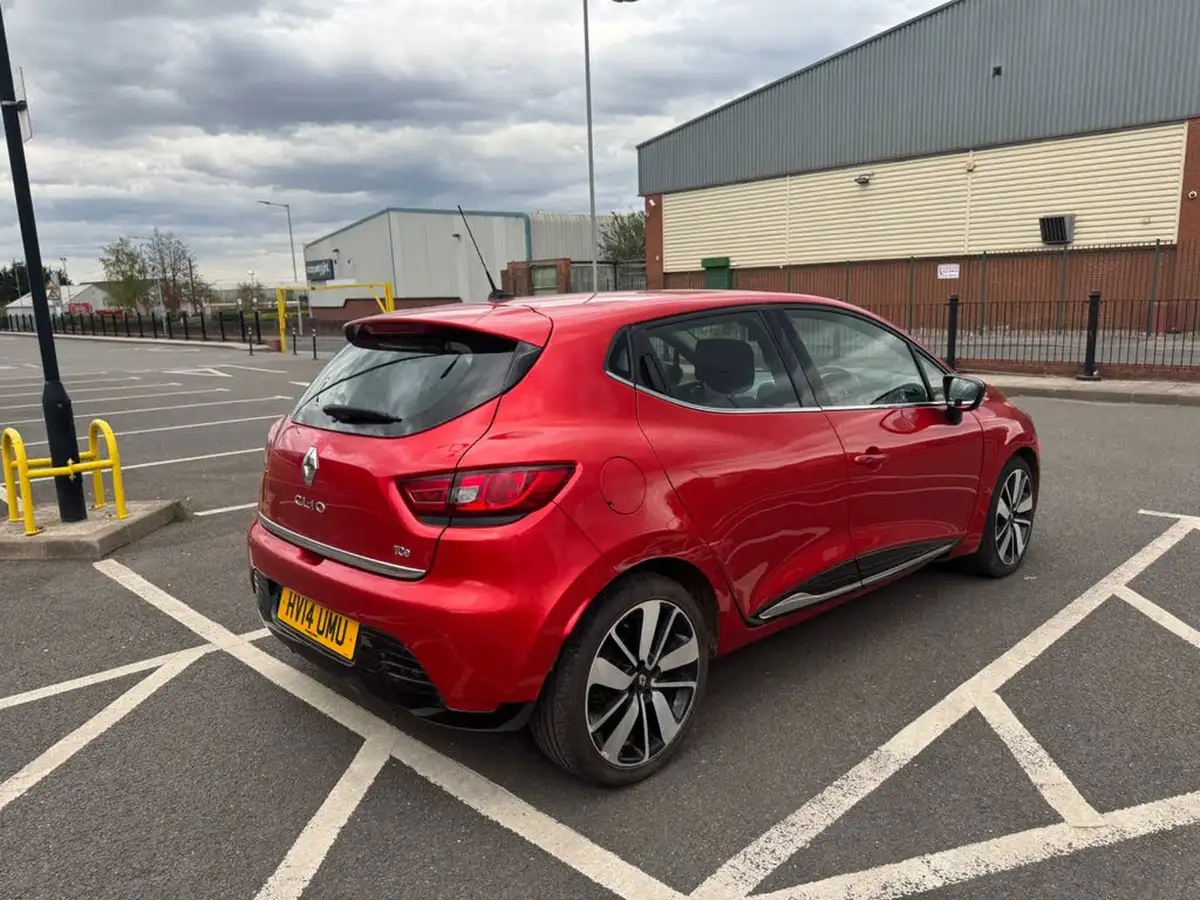 2014-renault-clio-09-dynamique-s-big-11