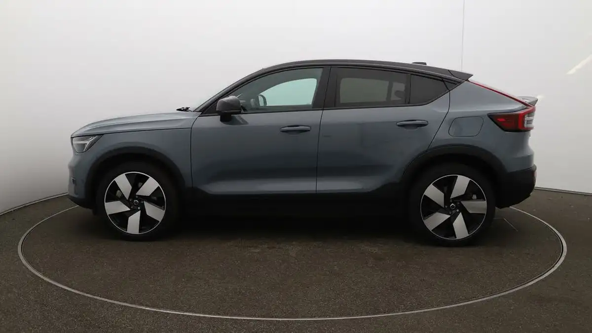2022-volvo-c40-e-twin-recharge-pro-big-56