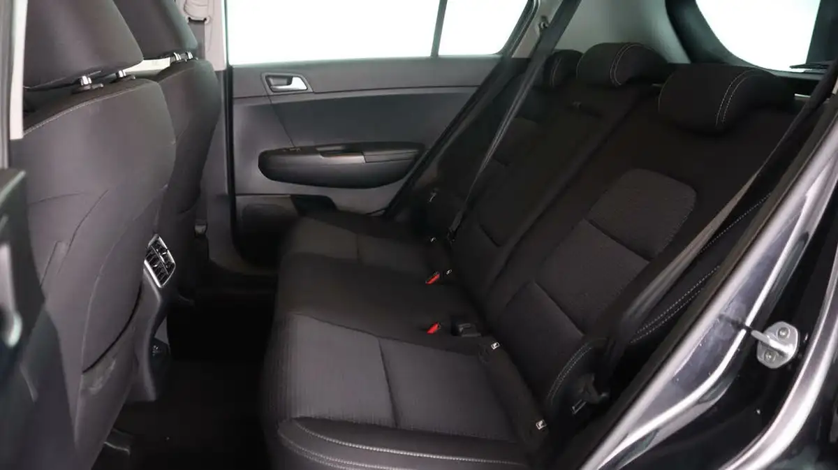 2018-kia-sportage-16-gdi-2-big-15