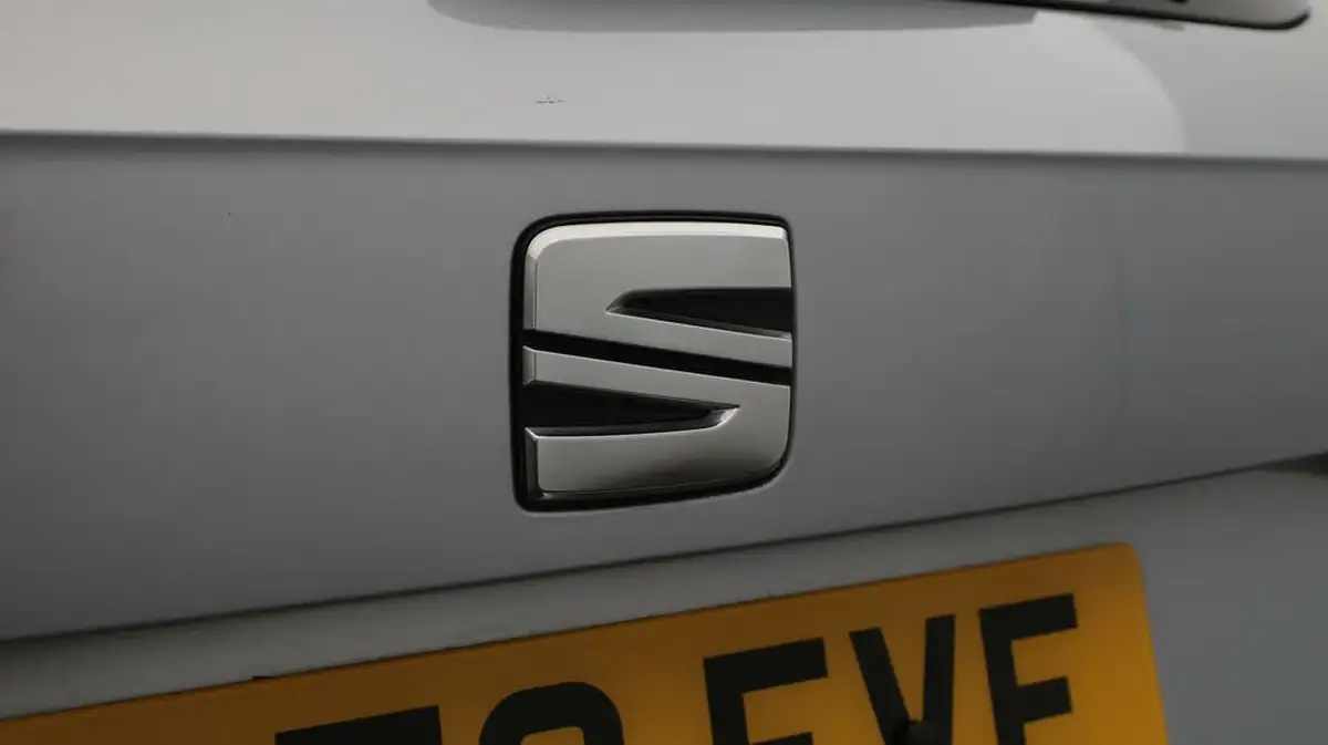 2022-seat-arona-10-tsi-fr-sport-big-21