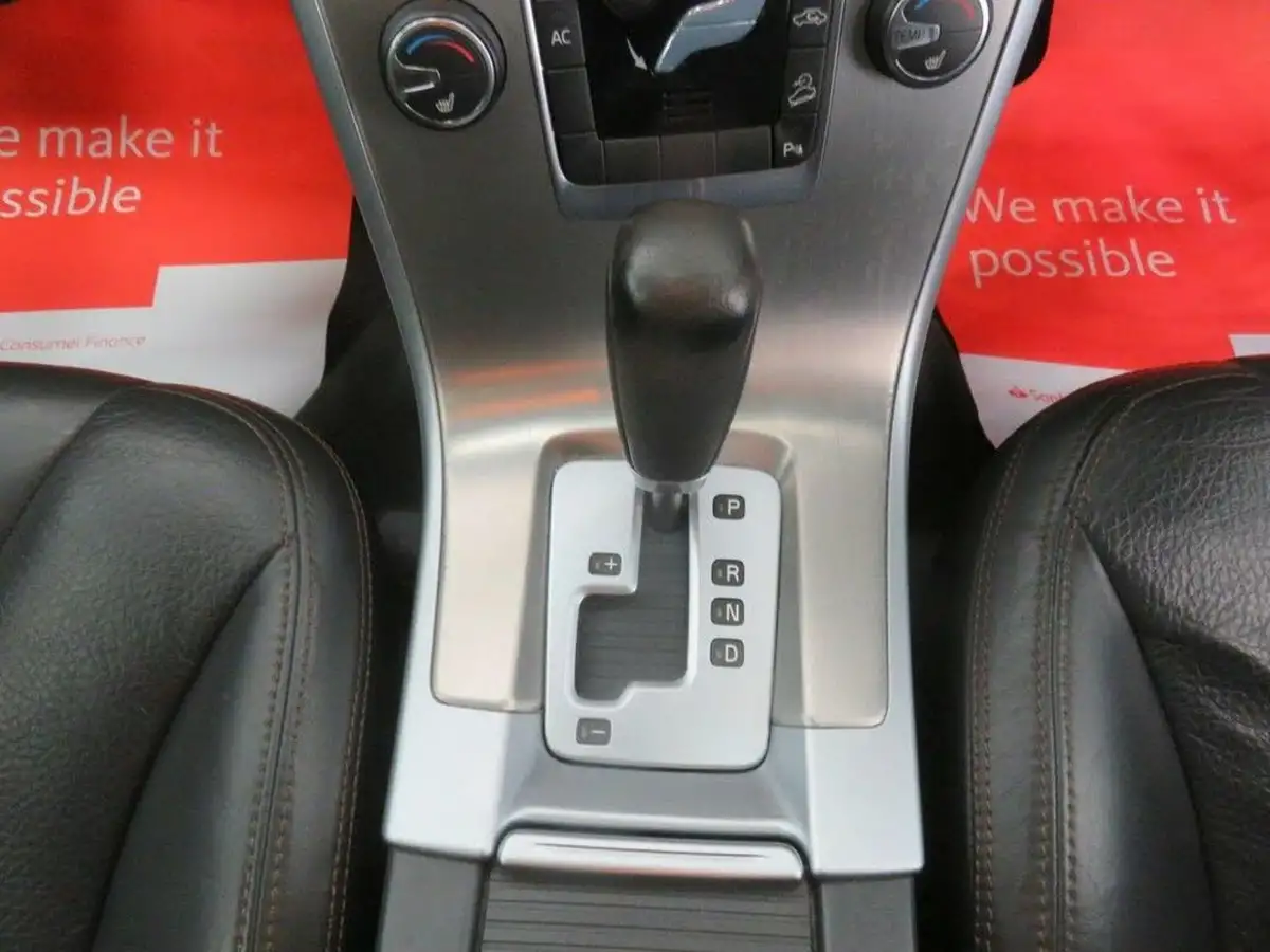 2011-volvo-xc60-24td-d5-se-lux-premium-215bhp-geartronic-big-33