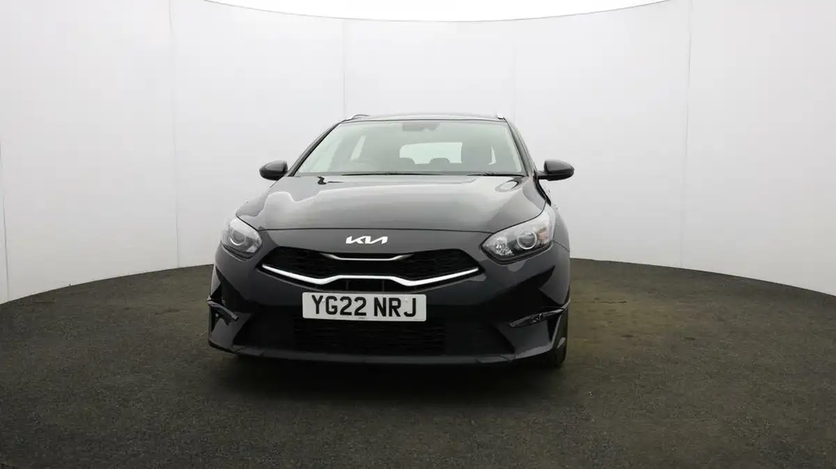 2022-kia-ceed-10-t-gdi-2-sportswagon-big-32