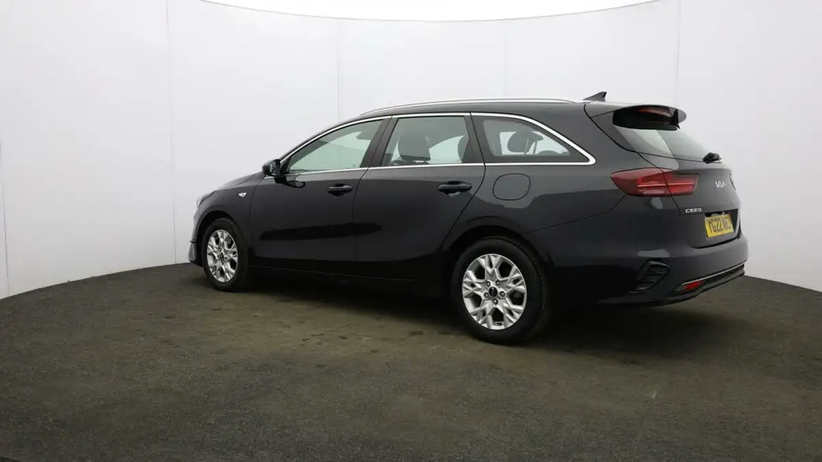 2022-kia-ceed-10-t-gdi-2-sportswagon-big-56
