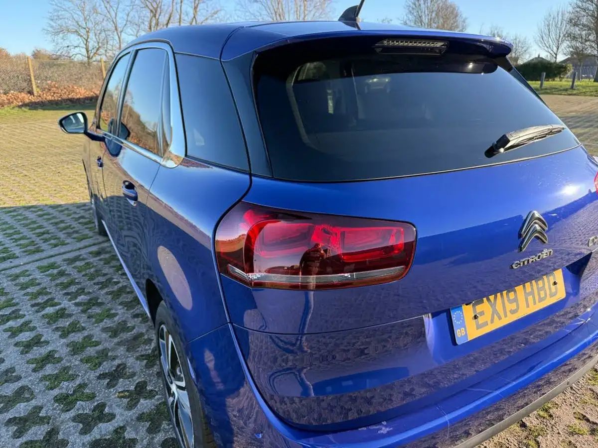 2019-citroen-c4-spacetourer-12-puretech-flair-big-48