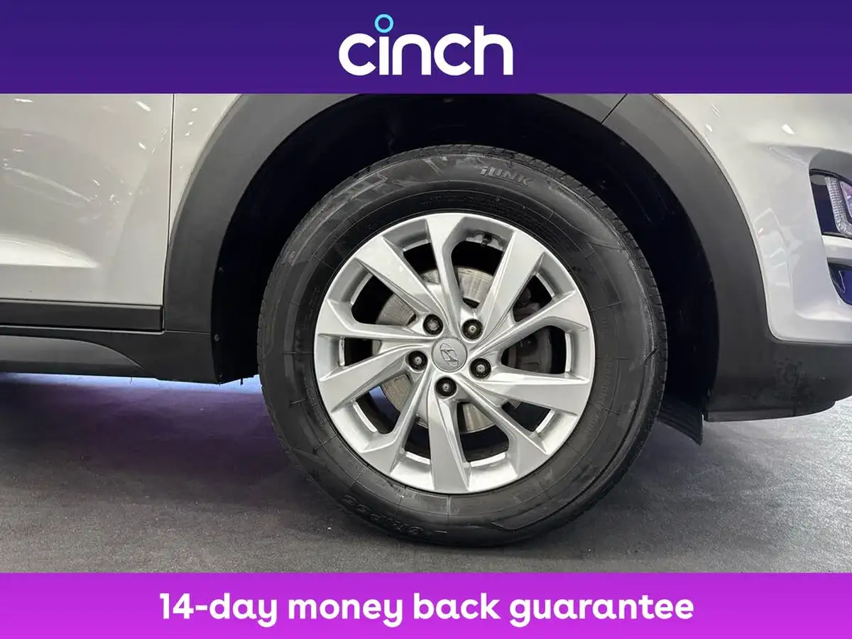 2019-hyundai-tucson-16crdi-se-nav-136ps-dct-big-19
