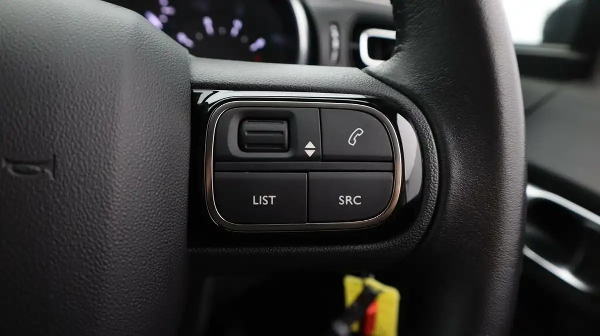2021-citroen-c3-12-puretech-shine-plus-83ps-big-24