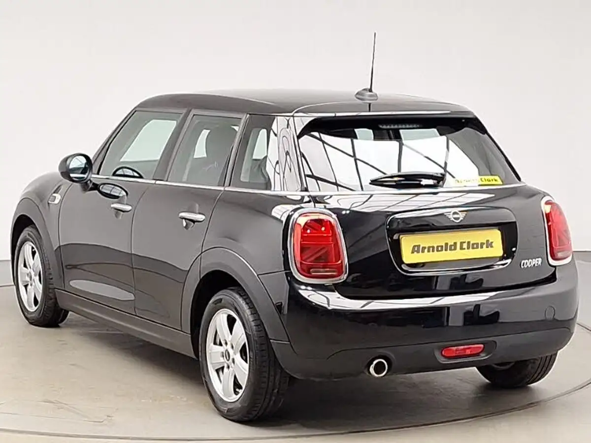 2019-mini-cooper-15-cooper-classic-hatchback-5d-big-1