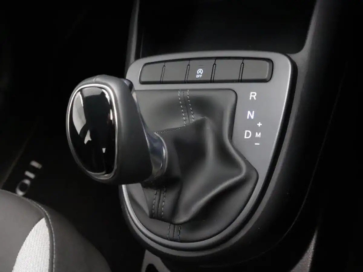 2024-hyundai-i10-10-advance-63ps-auto-big-11