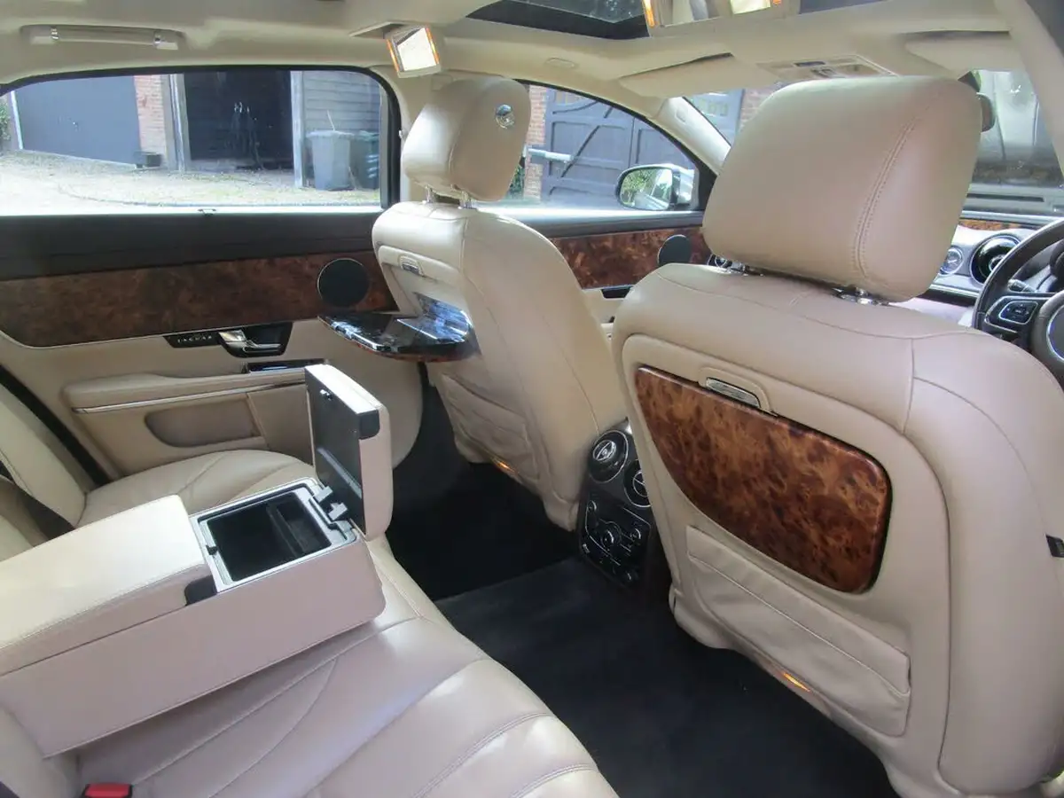 2010-jaguar-xj-series-50-xj-premium-luxury-lwb-big-35