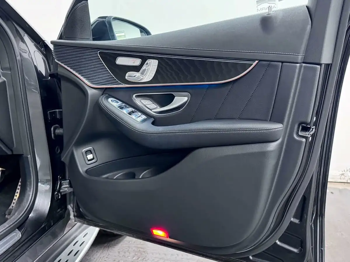 2022-mercedes-benz-eqc-e-eqc-400-amg-line-premium-plus-big-18