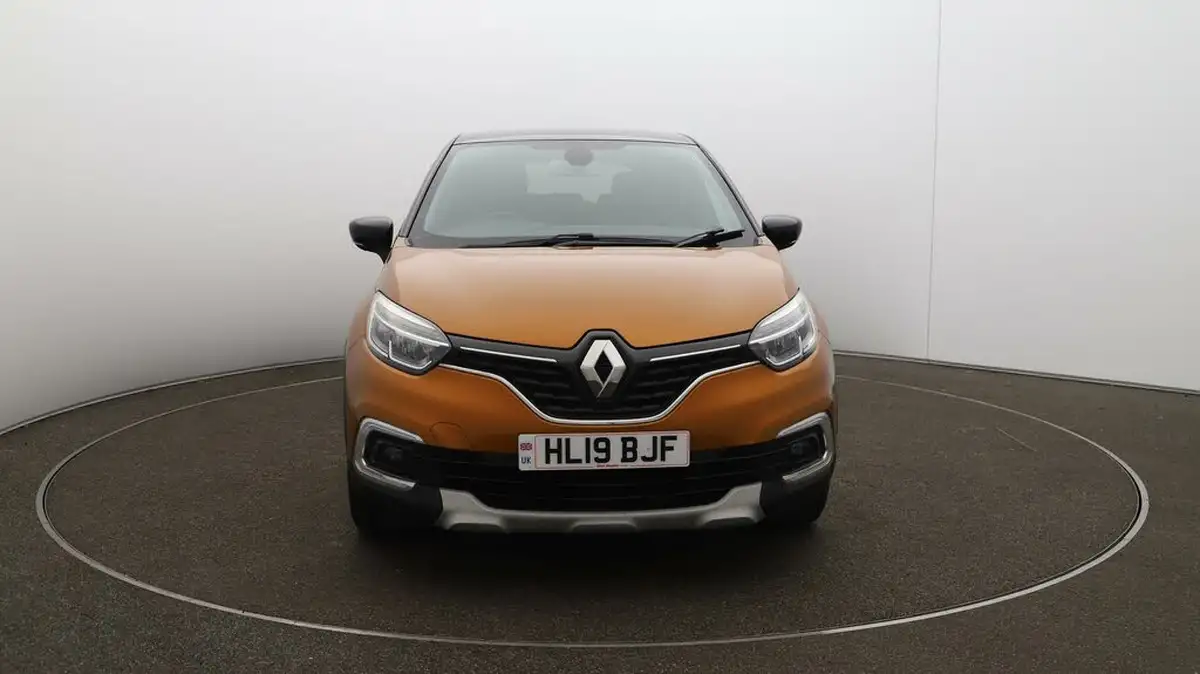 2019-renault-captur-15dci-gt-line-big-2