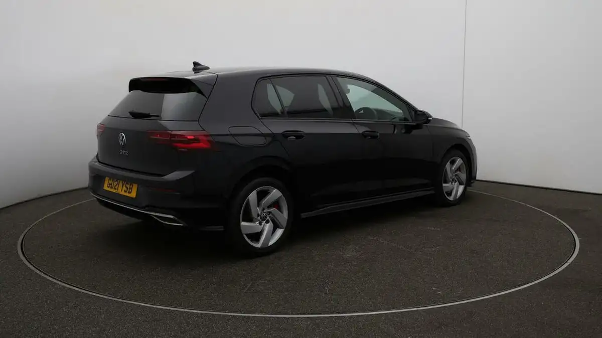 2021-volkswagen-golf-14-tsi-gte-big-46