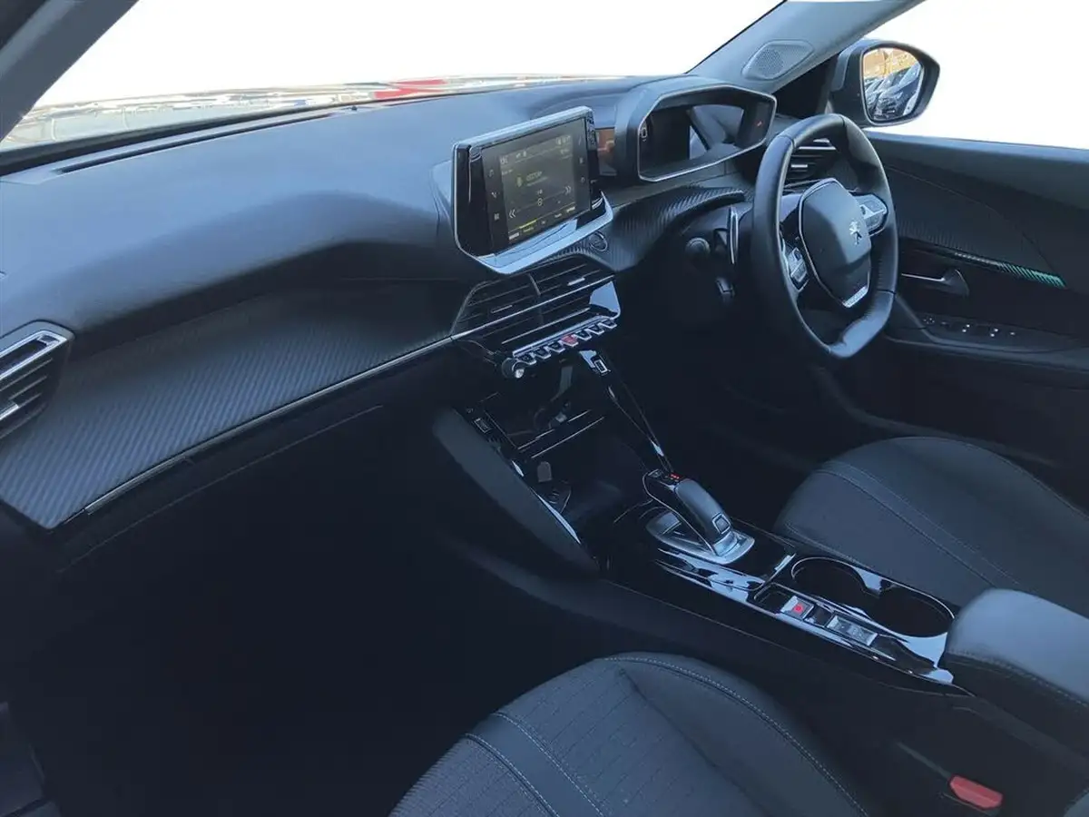 2021-peugeot-2008-suv-12-puretech-allure-premium-130bhp-eat8-big-5
